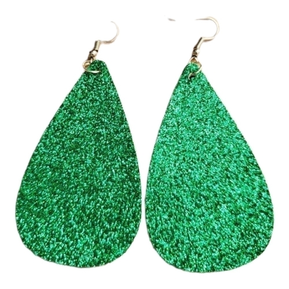 GREEN Sparkly Glitter March/Saint Patrick's Day Dangly Handmade Earrings - Picture 1 of 5